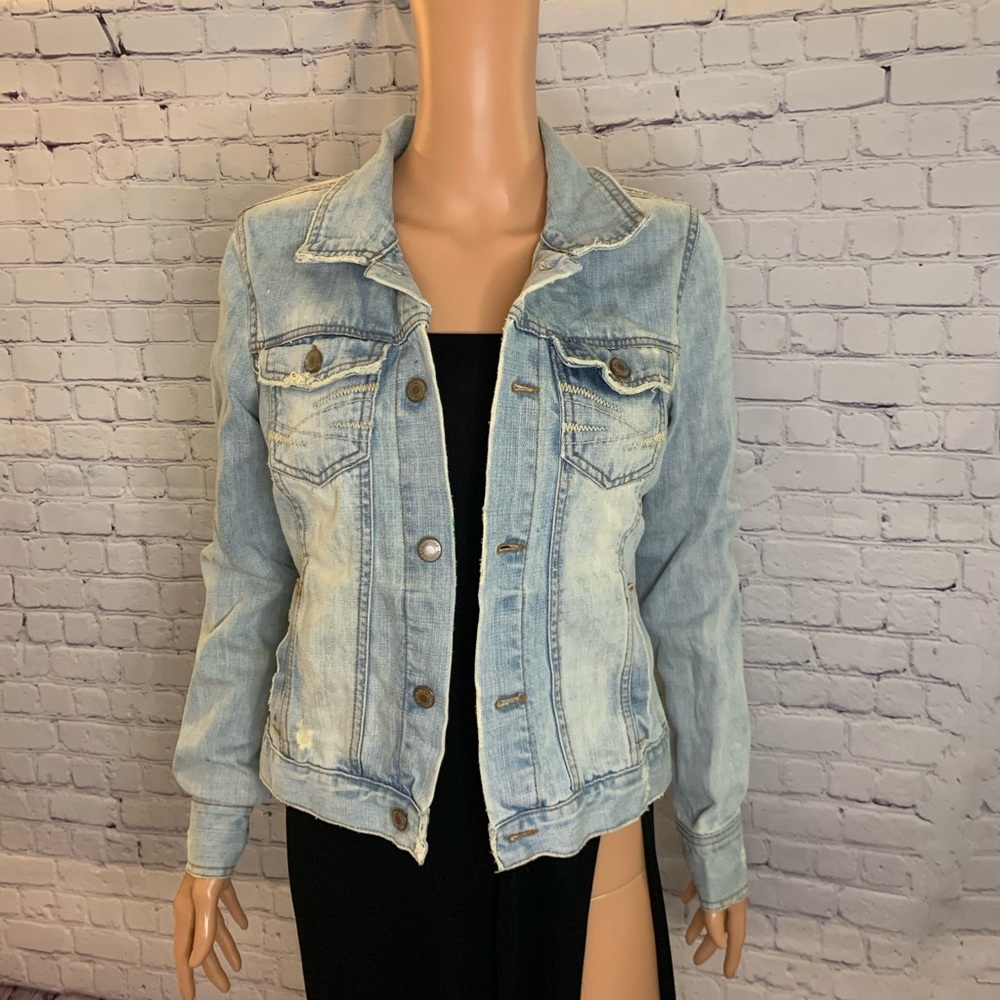 Aeropostale sz medium Denim/Jean Jacket light Blue boho casual comfy
